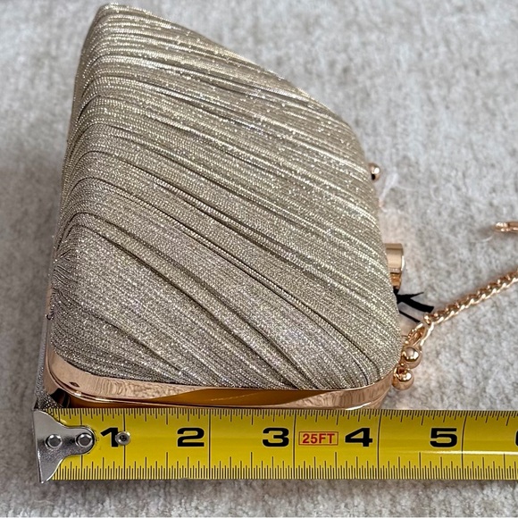 House of Harlow 1960 Shimmering Gold Pleated Textured Clutch Bag - Picture 9 of 9